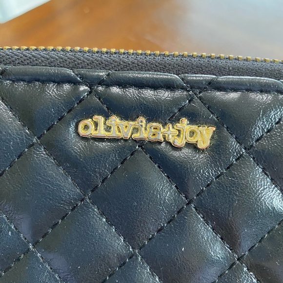 Olivia + Joy wallet - Picture 2 of 4